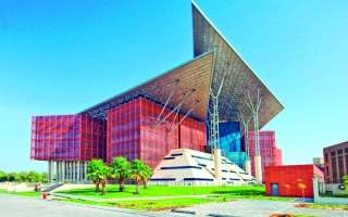 الصورة: سائق مخمور يتسبب في هلاك مركبة بـ 293 ألف درهم