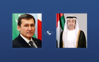 الصورة: عبدالله بن زايد ونائب رئيس الوزراء وزير خارجية تركمانستان يبحثان هاتفياً تعزيز العلاقات الثنائية
