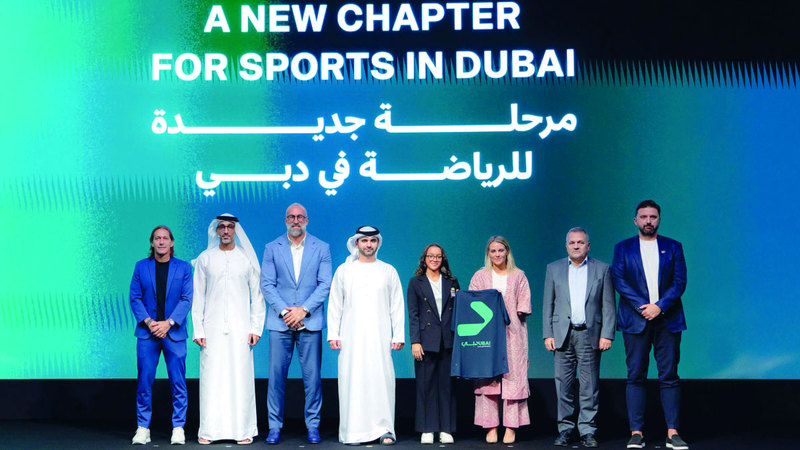 منصور بن محمد خلال الإعلان عن &laquo;الخطة الرياضية لدبي 2033&raquo;. من المصدر
