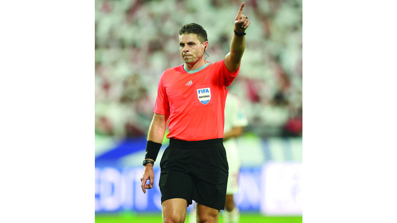 يعقوب الحمادي: لا توجد ركلة جزاء لـ «الأبيض» أمام العراق