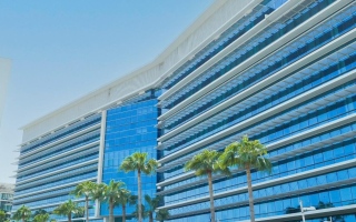 الصورة: «QMED 2026» يجمع نخبة من الجهات والشركات من المنطقة والعالم