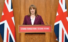 الصورة: ارتفاع عدد الشركات البريطانية الراغبة في نقل أعمالها إلى خارج المملكة المتحدة