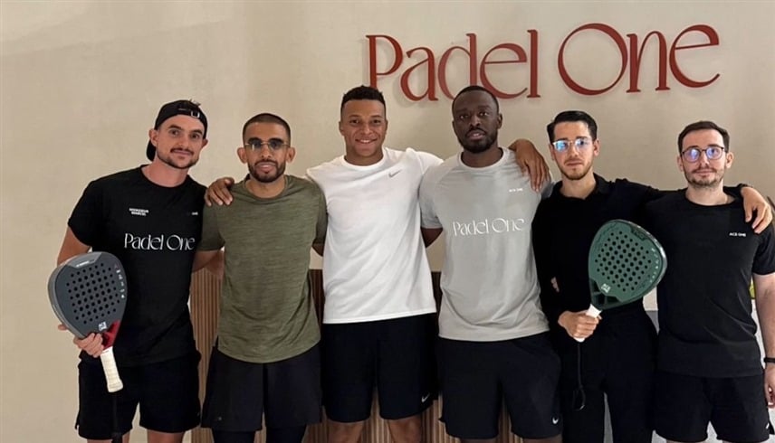 مبابي يترك "الديوك".. ويلعب بادل تنس في دبي