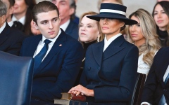 الصورة: إريك ترامب يكشف حقيقة همسة بارون لبايدن في يوم تنصيب الرئيس