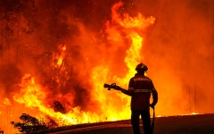 الصورة: المملكة المتحدة غير مستعدة لمواجهة التهديد المتزايد للحرائق