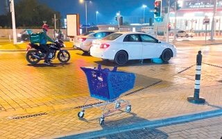 الصورة: عربات تسوّق