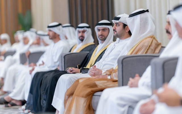 الصورة: مكتوم بن محمد يحضر أفراح الشامسي والسويدي