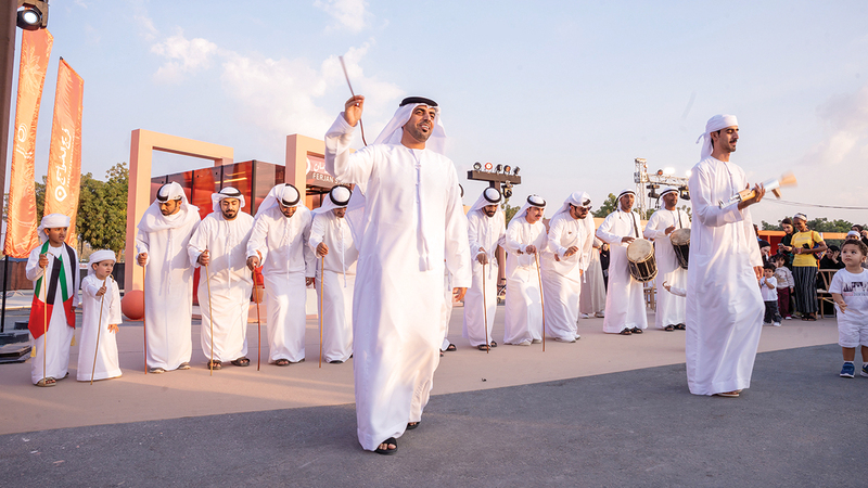 الفعاليات تعزّز الهوية وتحتفي بالمناسبات الوطنية في قلب الأحياء السكنية. من المصدر