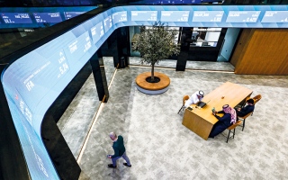 الصورة: 81.95 ألف حساب جديد للمستثمرين في «دبي المالي» خلال 11 شهراً