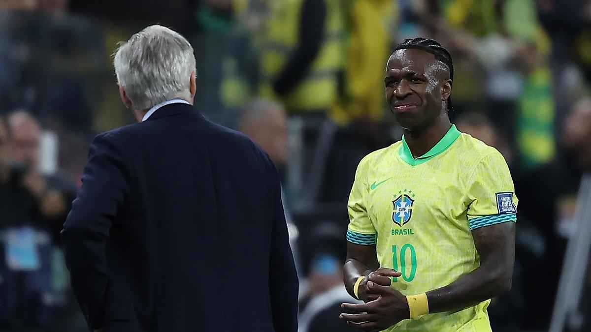 أنشيلوتي يحذر فينيسيوس قبل كأس العالم