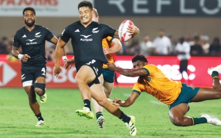 الصورة: نيوزيلندا تُتوَّج بلقبي بطولة طيران الإمارات لسباعيات دبي للرجبي