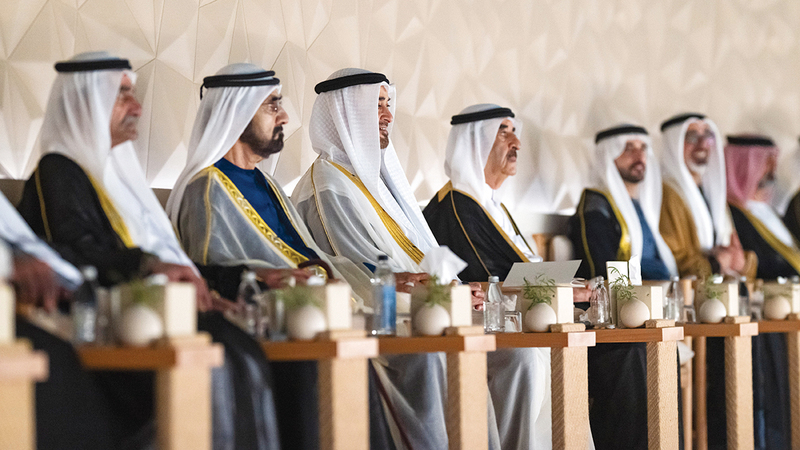 رئيس الدولة وحكام الإمارات والشيوخ يشهدون الاحتفال الرسمي بعيد الاتحاد الـ 54