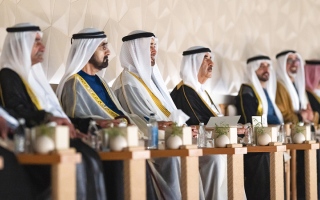 الصورة: رئيس الدولة وحكام الإمارات والشيوخ يشهدون الاحتفال الرسمي بعيد الاتحاد الـ 54