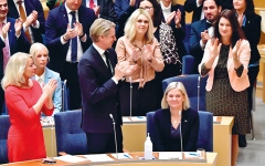 الصورة: الكراهية والمضايقات تجبران السويديات على الانسحاب من الحياة العامة