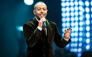 الصورة: تامر عاشور ووائل جسار.. رسالة حب من «المجاز» إلى الإمارات