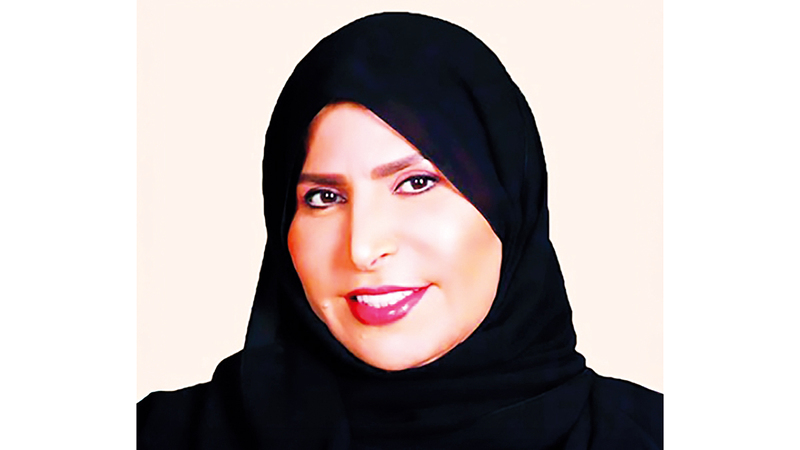 نورا سيف المهيري: محاولة الآباء تعلُّم أدوات الذكاء الاصطناعي ضرورة لتعزيز الحوار الأسري.