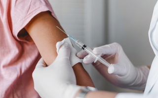 الصورة: 6 إجراءات احترازية لتحصين المسافرين في الشتاء من 7 مخاطر طبية