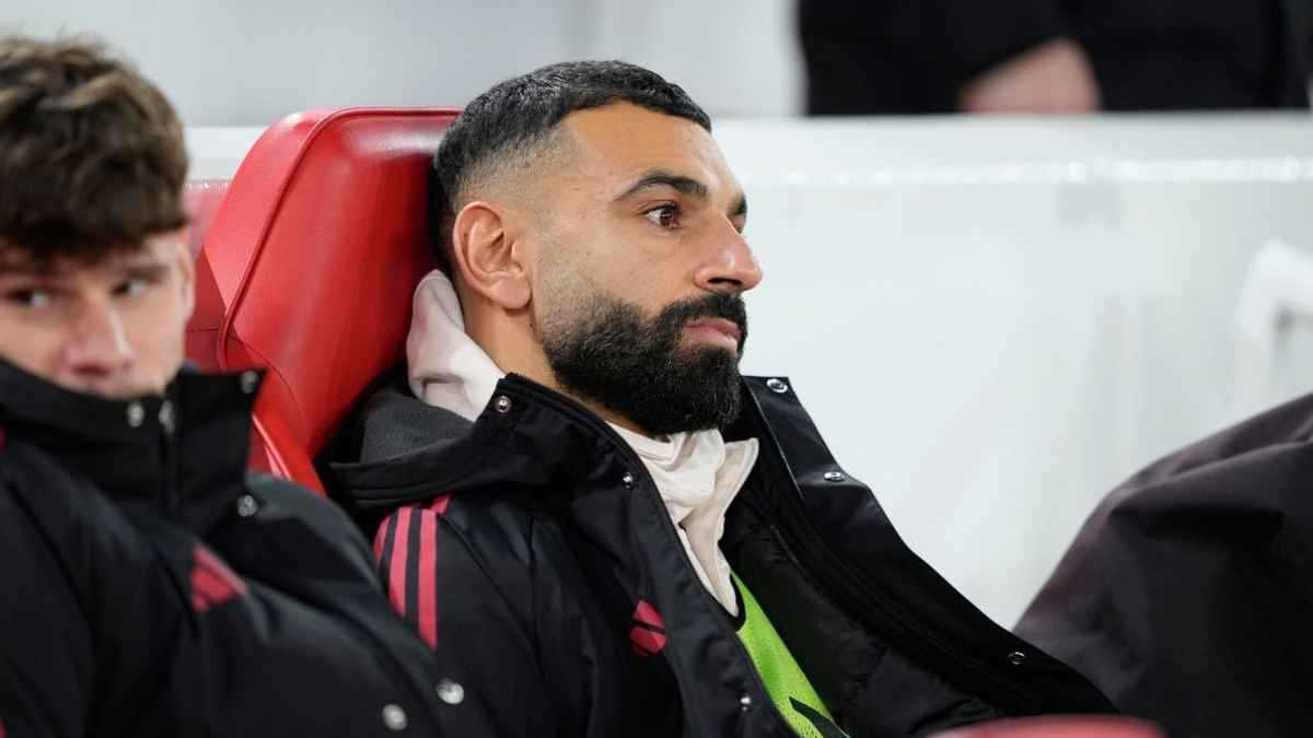 نجم ليفربول السابق يتوقع موعد رحيل محمد صلاح عن الفريق