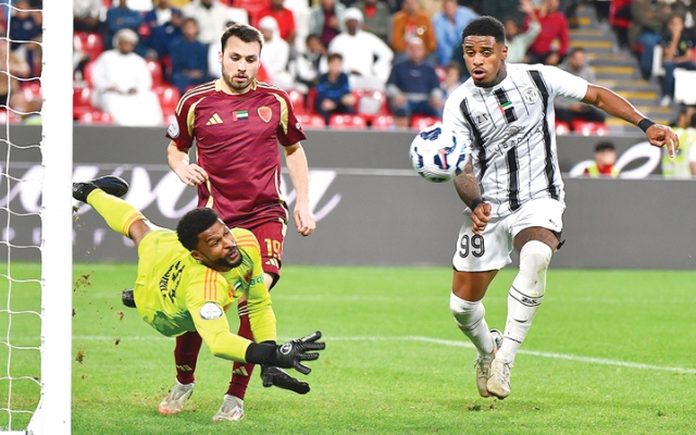 الصورة: «كلاسيكو» و«ديربي» يُشعلان نصف نهائي كأس المحترفين