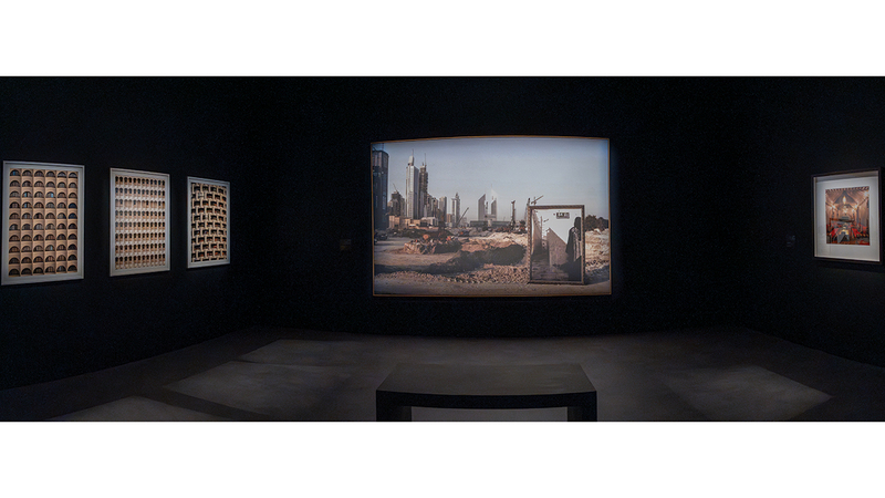 أعمال «المعرض» تحمل بصمات نخبة من الفنانين الذين عاشوا وعملوا في الدولة منذ عام 1971. من المصدر