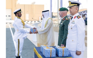 الصورة: حمدان بن محمد: رؤية محمد بن زايد ترتقي بمنظومتنا الدفاعية إلى أعلى المعايير العالمية