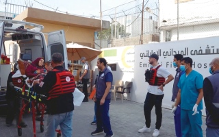 الصورة: المستشفى الميداني الإماراتي في غزة يواصل تقديم خدماته الطبية للسكان