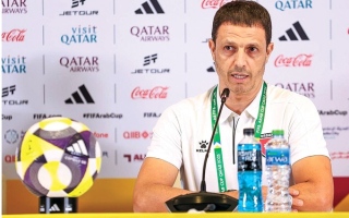 الصورة: مدرب المنتخب الأردني عن «الأبيض»: ينقصه الحظ