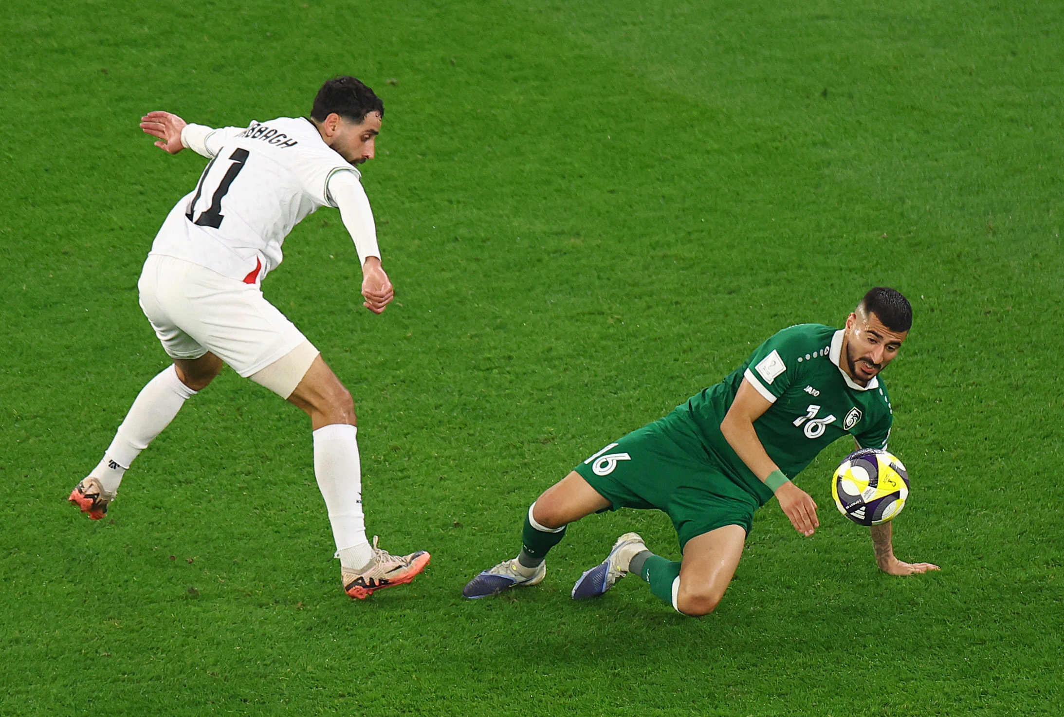 تأهل فلسطين وسورية لدور الثمانية.. وتونس وقطر تودعان كأس العرب