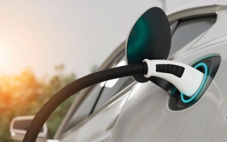 الصورة: السيارات الكهربائية.. تأمين بـ &laquo;مبالغات سعرية&raquo;.. وخبراء: الصيانة و&laquo;البطارية&raquo; السبب