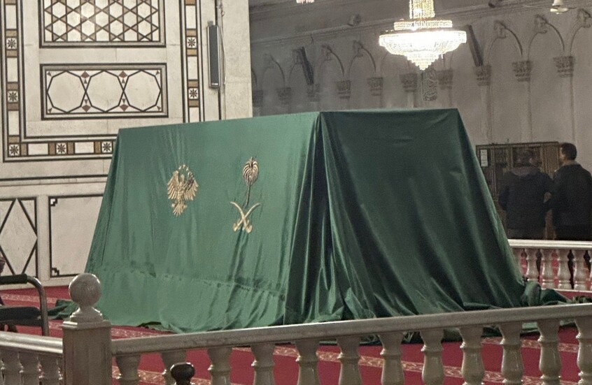 الشرع يكشف عن هدية السعودية للمسجد الأموي بمناسبة ”عيد التحرير”