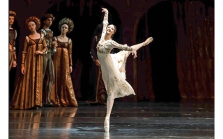 الصورة: &laquo;حكمة الثقافة&raquo; يتوج الدورة الـ 23 من مهرجان أبوظبي