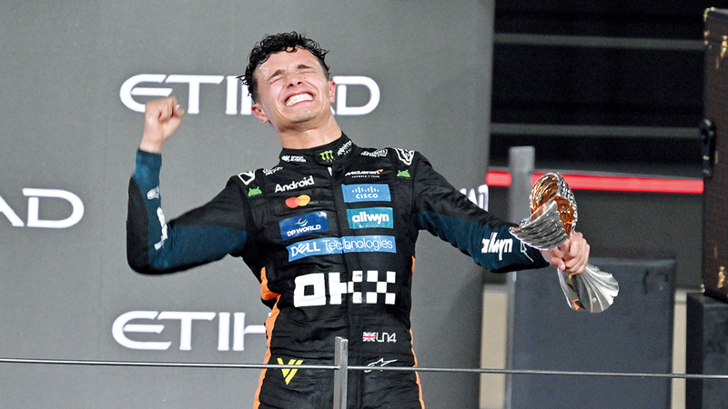 البريطاني لاندو نوريس بعد تتويجه باللقب العالمي الأول. تصوير: إريك أرازاس