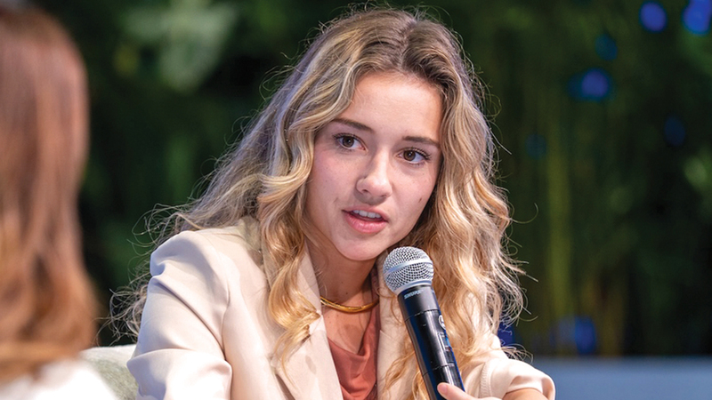 ليف ستون. من المصدر