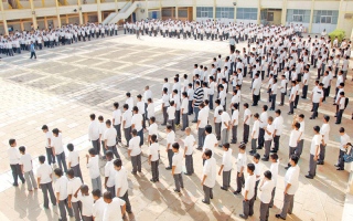 الصورة: الكويت تعطل الدراسة غداً بسبب الطقس