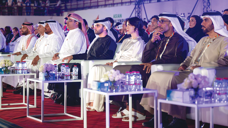 منصور بن محمد خلال افتتاحه الألعاب البارالمبية الآسيوية للشباب «دبي 2025». من المصدر