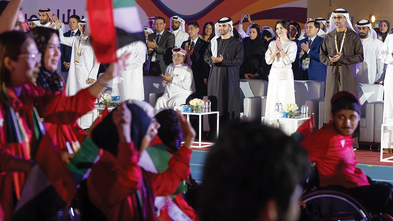 منصور بن محمد خلال افتتاحه الألعاب البارالمبية الآسيوية للشباب «دبي »2025 . من المصدر