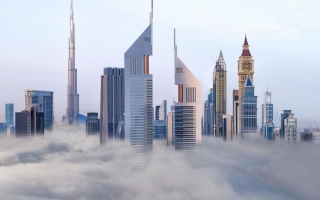 الصورة: &laquo;أبراج الإمارات&raquo;.. علامة معمارية في دبي تتحول إلى مقصد للسياح
