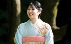 الصورة: زيادة شعبية الأميرة أيكو تفتح النقاش بشأن خلافة العرش في اليابان