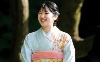 الصورة: زيادة شعبية الأميرة أيكو تفتح النقاش بشأن خلافة العرش في اليابان