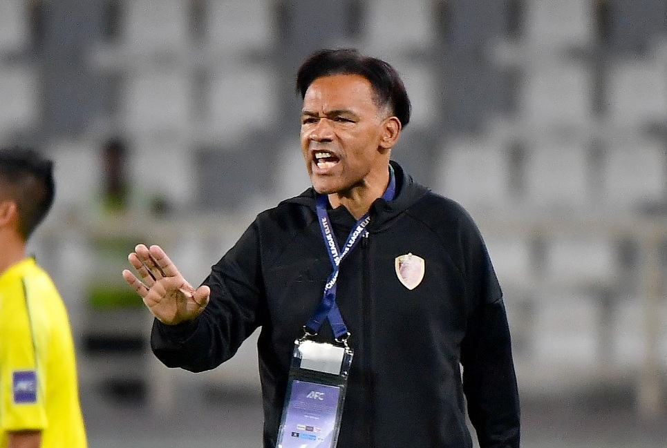 الوحدة يعلن رحيل المدرب مورايس.. والشارقة وجهته المقبلة