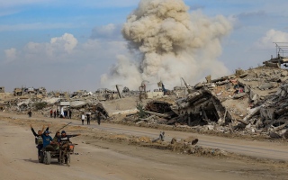 الصورة: إسرائيل: سنرد على "انتهاك" حماس للهدنة في غزة