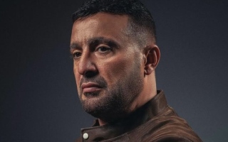 الصورة: أحمد السقا لإدارة وجماهير ليفربول: تذكروا ما قدمه محمد صلاح لكم