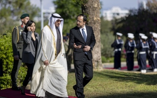 الصورة: رئيس الدولة يصل القصر الرئاسي في نيقوسيا يرافقه الرئيس القبرصي