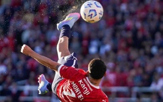 الصورة: مقصية الأرجنتيني مونتيل أجمل هدف في العالم لعام 2025