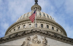 الصورة: مجلس الشيوخ الأميركي يقر إلغاء "قانون قيصر" على سورية