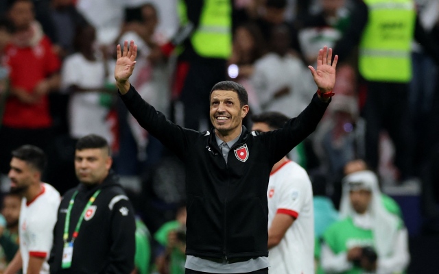 الصورة: منح الجنسية الأردنية لمدرب "النشامى" المغربي جمال سلامي (فيديو)