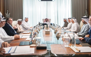 الصورة: طحنون بن زايد يترأس اجتماع مجلس إدارة &laquo;القابضة-ADQ&raquo;