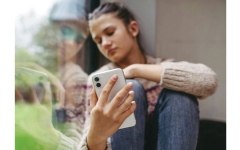 الصورة: تجربة أستـــراليا فـــي حظر وسائل &laquo;التواصل&raquo; على المراهقين تثير جدلاً عالمياً