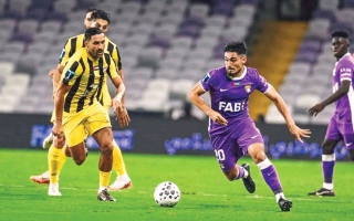 الصورة: &laquo;العين&raquo; على رفع سقف الصدارة في غياب المطاردين