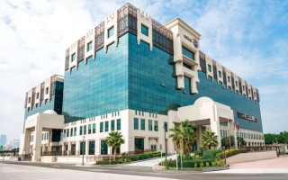 الصورة: إلزام 5 متهمين انتحلوا صفة &laquo;الشرطة&raquo; برد 600 ألف درهم إلى ضحية سرقة